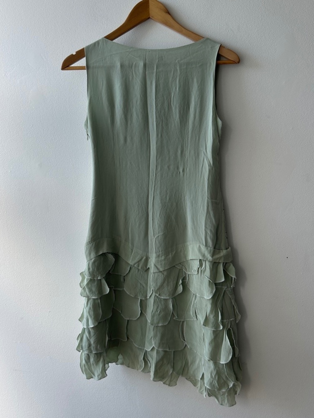 BCBGMAXAZRIA 100% silk beaded mini dress - Picture 6 of 7